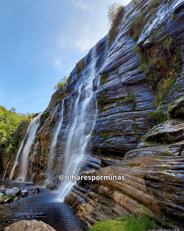 Cachoeira de Cocais também conhecida como Cachoeira Queda do Véu, emCocais, distrito turistico de MG
