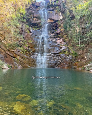 Cachoeira das Fadas com águas cristalinas em Conselheiro Mata MG