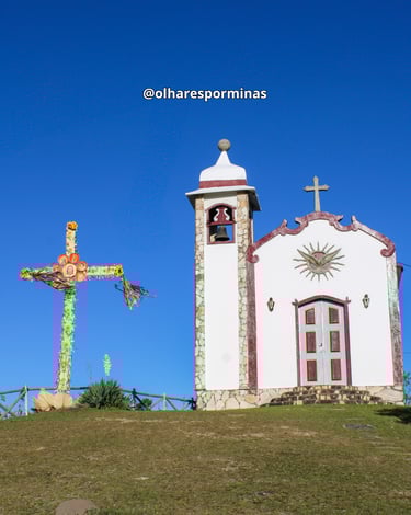 Igreja do Morro Redondo localizada em Ipoema, Minas gerais