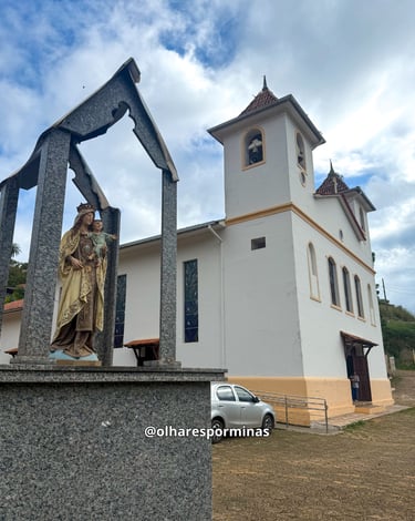 Nossa Senhora do Carmo e a Igreja Matriz de Senhora do Carmo MG