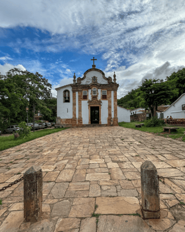 Vista externa da Igreja de Nossa Senhora do Rosário dos Homens Pretos em Tiradentes