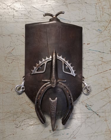 Shovelhead, the leader of the gang. Korkeus 48cm. Hinta 340€. VahtokART