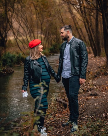 sesion fotografica de embarazo en granada en la naturaleza