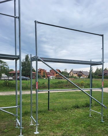 tērauda sastatnes stalažas 3x2.8m
