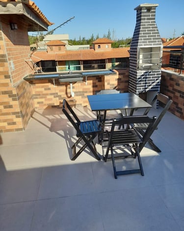 TRIPLEX 2 QUARTOS COM VARANDA