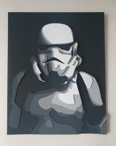 a star wars stormtrooper sculpture en bois