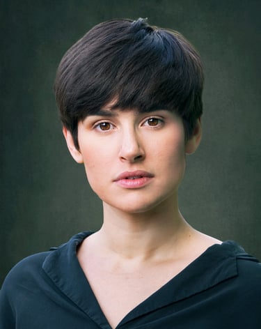 a woman with a black shirt and a black shirt