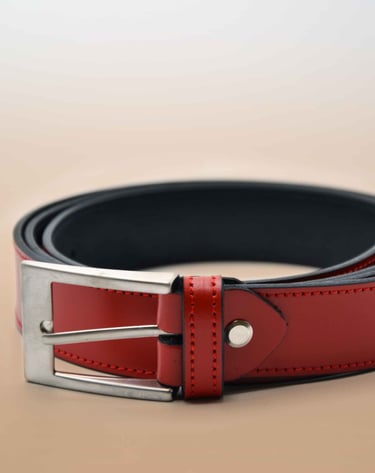 Women’s leather belts produced by a Spanish manufacturer for wholesale supply