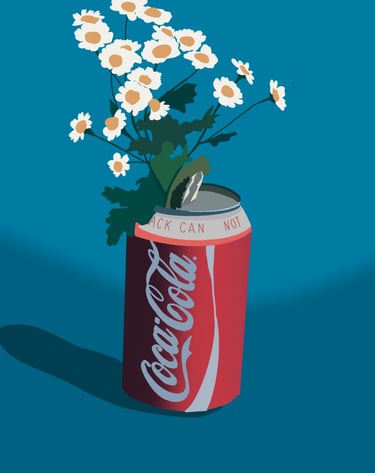 un coca qui sert de vase pour des marguerites 