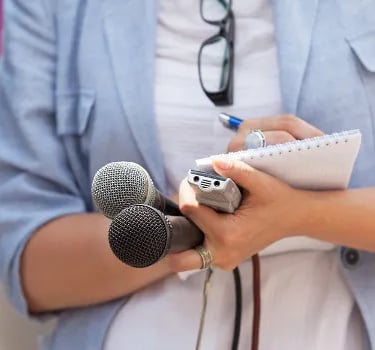 earn Portuguese with Brazilian news, interviews, and reports on culture, society, and current events