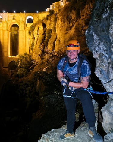 Vistas del casco histórico durante la vía ferrata del Tajo de Ronda