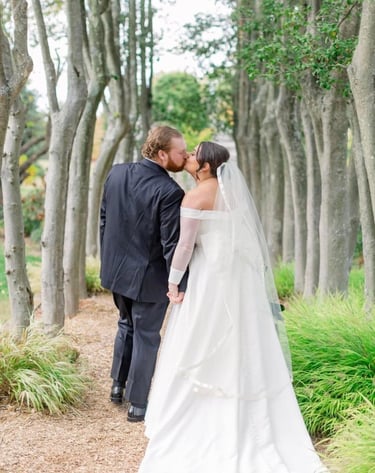 "Experienced wedding event planner coordinating a beautifully customized celebration with elegant dé