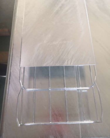 chemin de câbles en treillis métallique galvanisé à chaud avec couvercle