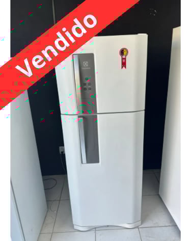 Geladeira Electrolux Frost Free 459 litros usada barata com entrega rápida em Belo Horizonte.