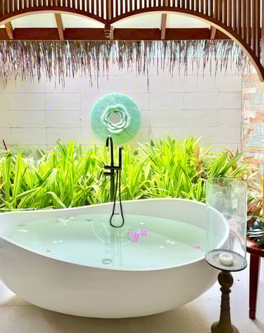 Baros Maldives spa bath