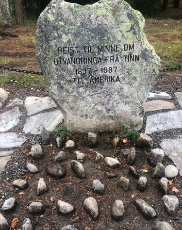 an upright stone marker-telelaget