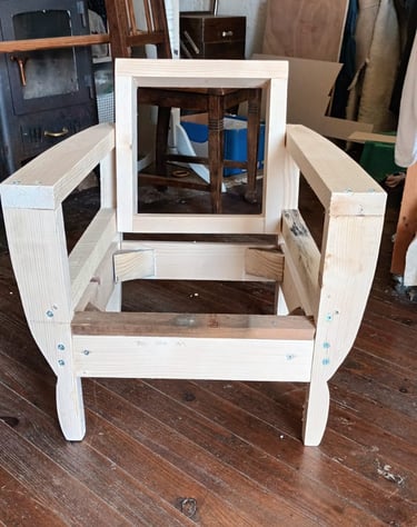 Étape de montage d'un fauteuil