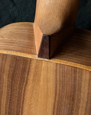 classical guitar heel