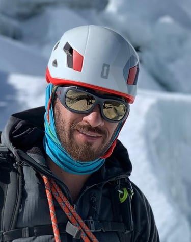 Diego Vargas - ASEGUIM mountain guide, Ecuador