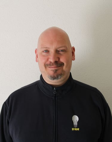 simone-staff