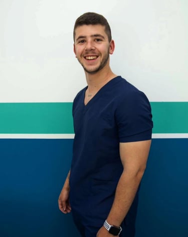 Iván González,veterinario ecografista en Asturias, especializado en estudios abdominales y cardiacos