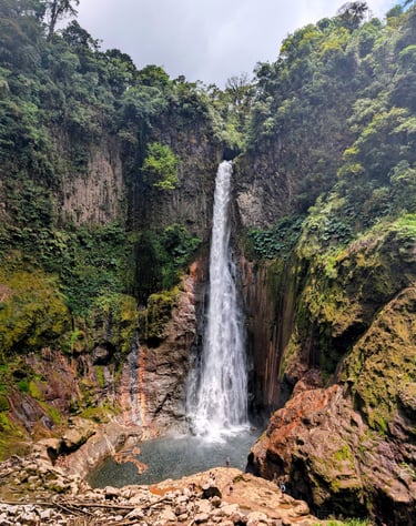 Catarata del Toro View from Bottom