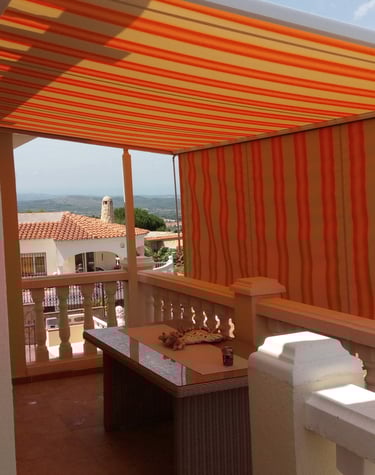 Toldo pérgola con super sombra.