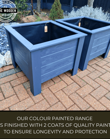 Versailles planters set of 2  