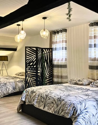 Chambre double avec lits séparés pour hébergement professionnel d’équipes en déplacement