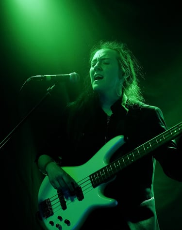 West Midlands Wedding, Party, Corporate band bass player 