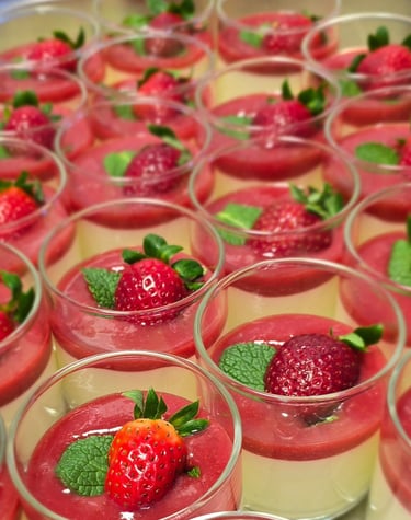 Panna Cotta mit Erdbeerspiegel