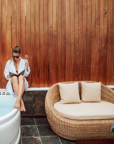 Suite with outdoor jacuzzi area at Villa Escalesia Galapagos, offering a private relaxation space wi