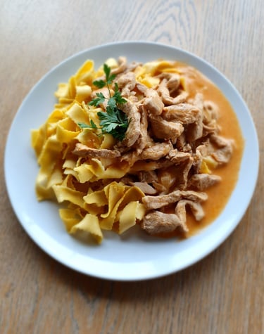 Puten-geschnetzeltes Rahmsoße