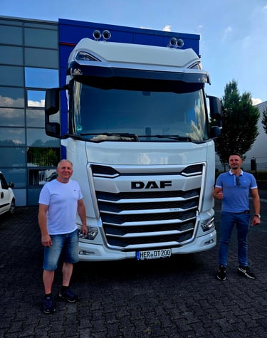 Neues Fahrzeug für einen sehr zuverlässigen Mitarbeiter der Direkt Transport, Containertransport