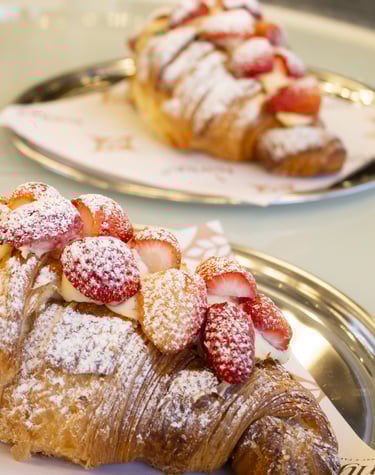 burdur çilekli kruvasan, burdur kruvasan, burdur pasta, burdur pastacım, burdur yemek
