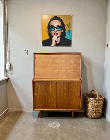 Herbert E. Gibbs Mid-Century Modern bureau desk, vintage 1960s–70s MCM fold-out writing desk with storage drawers, stylish re