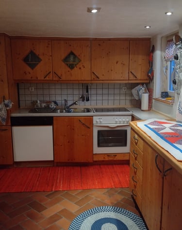 natürliche Vollholzküche mit allen modernen Funktionen