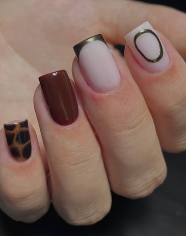 Paprastas elegantiškas manikiūras