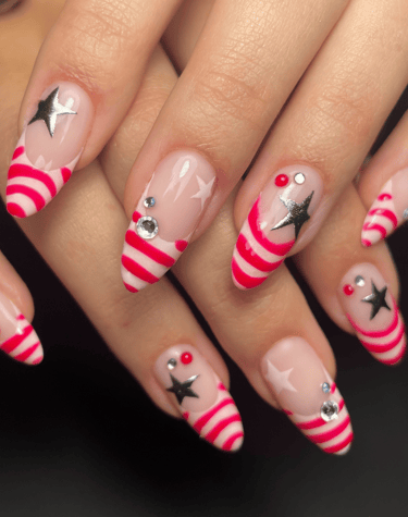 Kalėdinės temos manikiūras