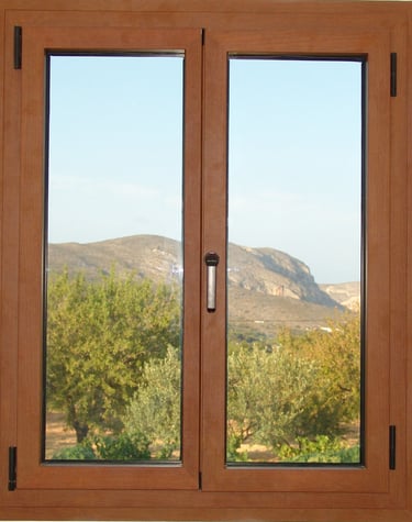Ventana de aluminio de 2 hojas color madera