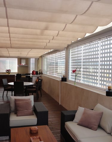 Cerramiento Veranda en terraza ático con Cortinas de cristal Plegables.