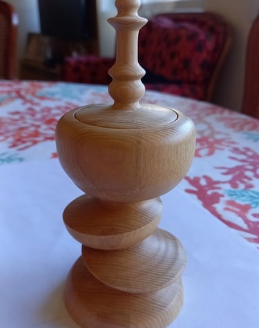 Boite désaxée en hêtre