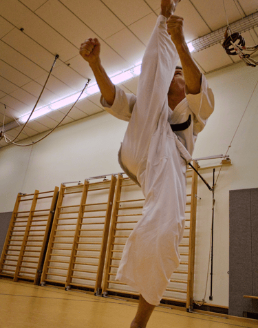 Bild Trainer Karate Kyokushinkai