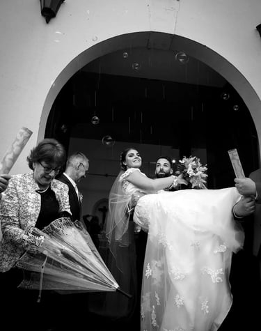 weeding photographer florent couple sort sous la pluie et bulles  monsieur porte madame  lille saint omer