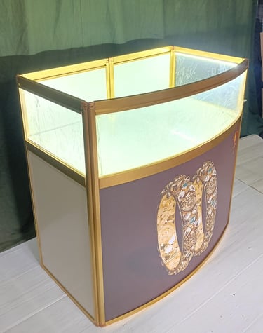 Curved Folding Jewelry Counters