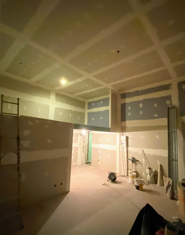 Pièce en rénovation avec placo