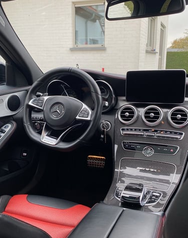 nettoyage intérieur auto en profondeur Mercedes C63 AMG