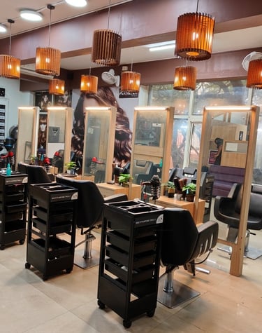Professional hair cutting services Salon Perimeter Chamrajpet
