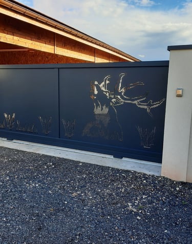 Portail aluminium dessin sur mesure