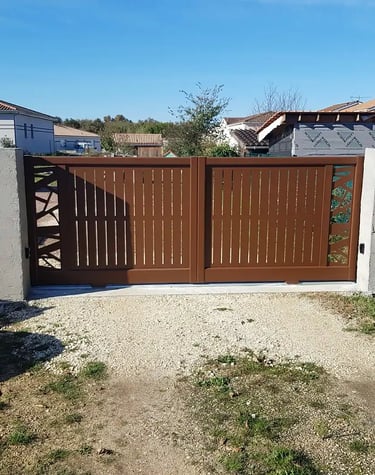 Portail aluminium tole decoupé sur mesure